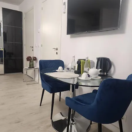 Apartament Rezident Proiect -apartament Băneasa , Aproape De Aeroport și Therme