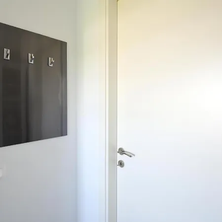 Rezident Proiect -apartament Baneasa , Aproape De Aeroport Si Therme Lägenhet Bukarest